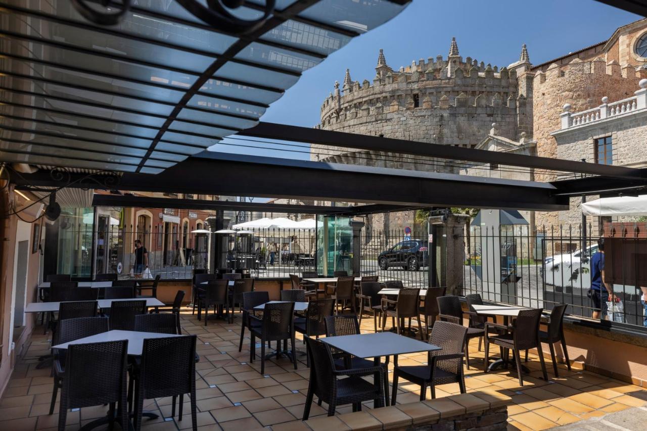 Hostal Restaurante Puerta Del Alcazar Ávila Zewnętrze zdjęcie