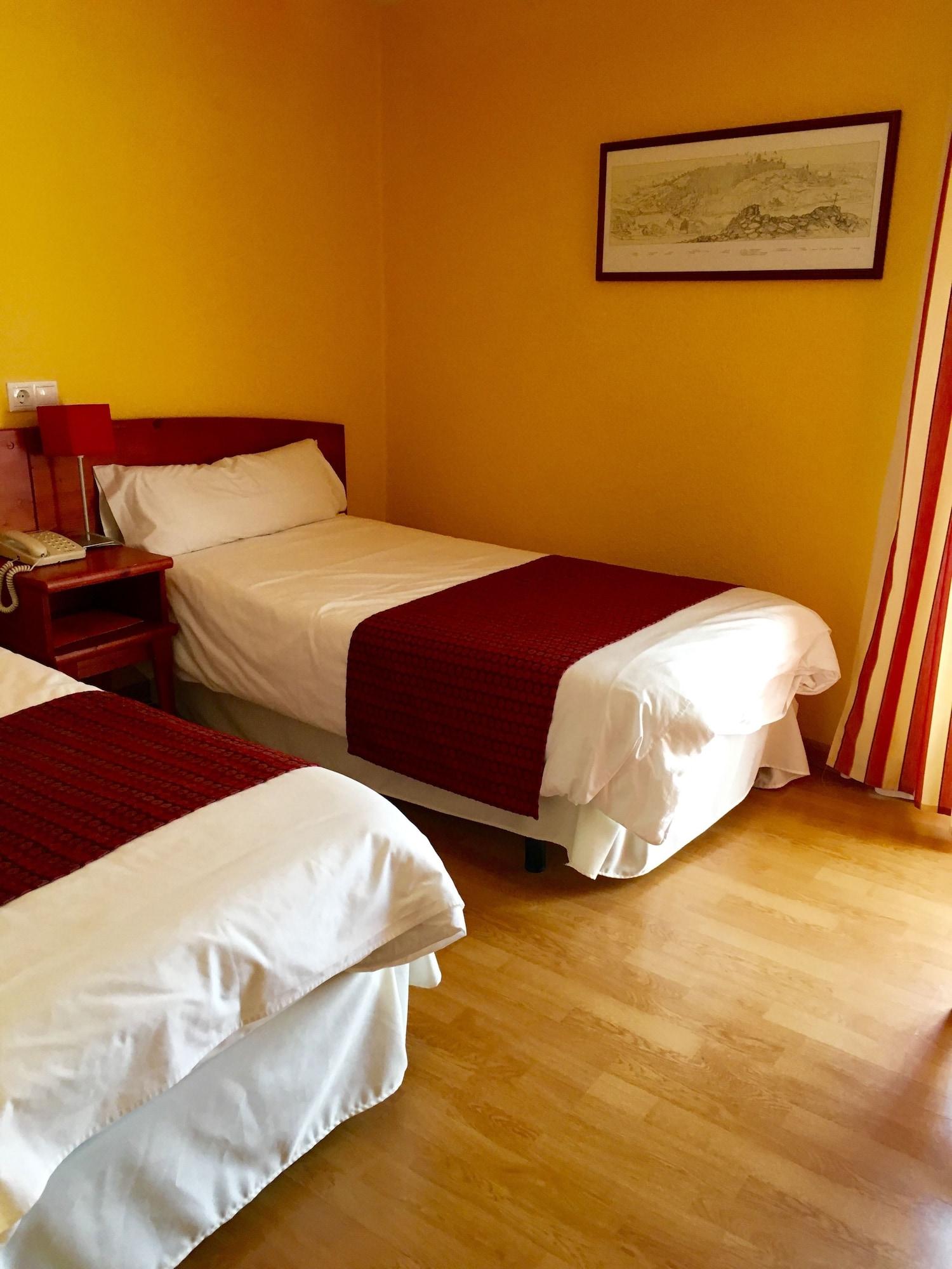 Hostal Restaurante Puerta Del Alcazar Ávila Zewnętrze zdjęcie
