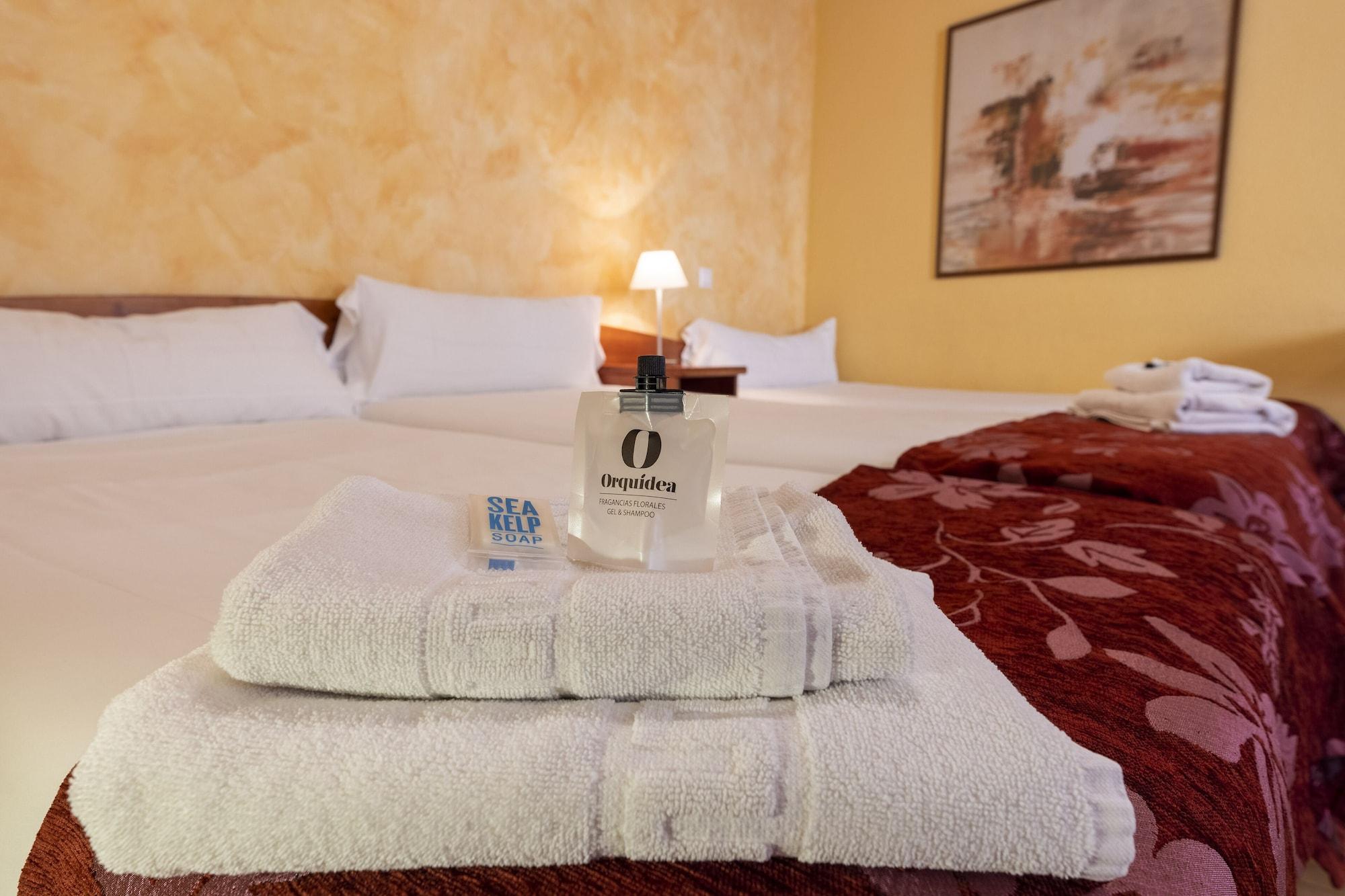 Hostal Restaurante Puerta Del Alcazar Ávila Zewnętrze zdjęcie