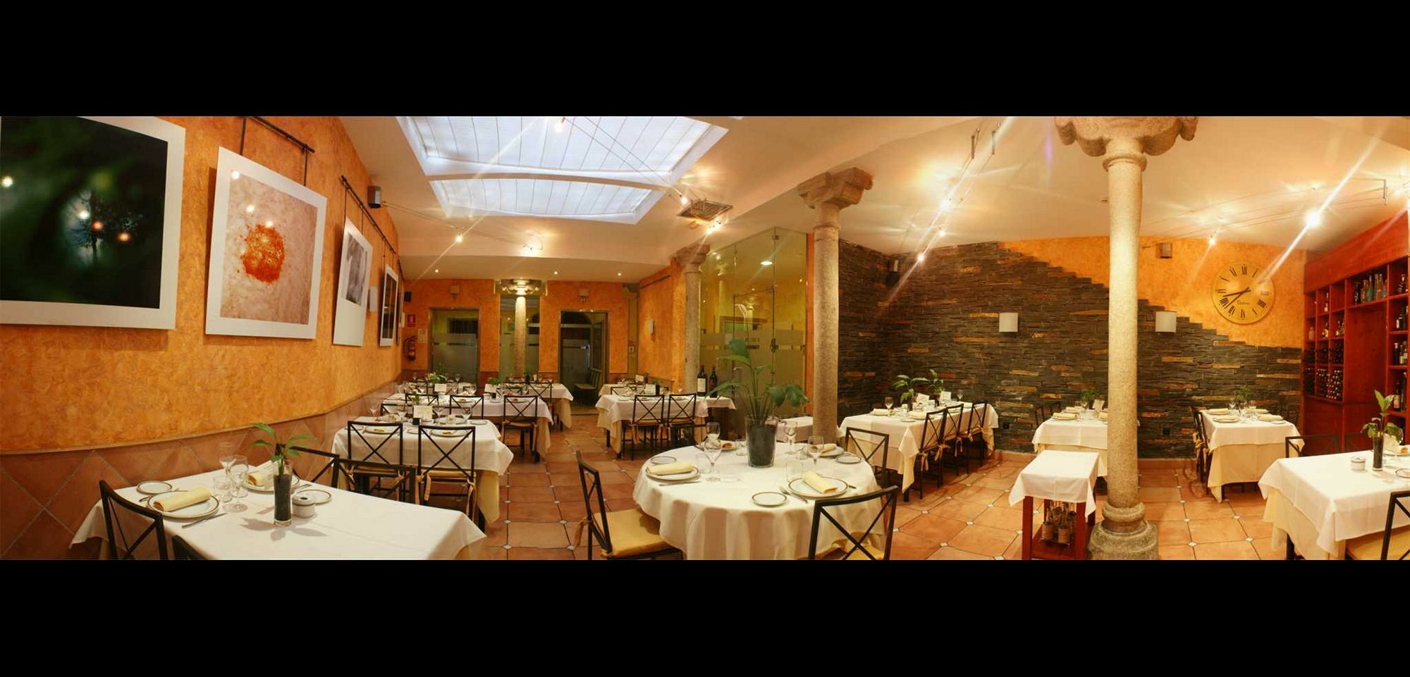 Hostal Restaurante Puerta Del Alcazar Ávila Zewnętrze zdjęcie