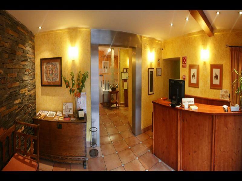 Hostal Restaurante Puerta Del Alcazar Ávila Zewnętrze zdjęcie