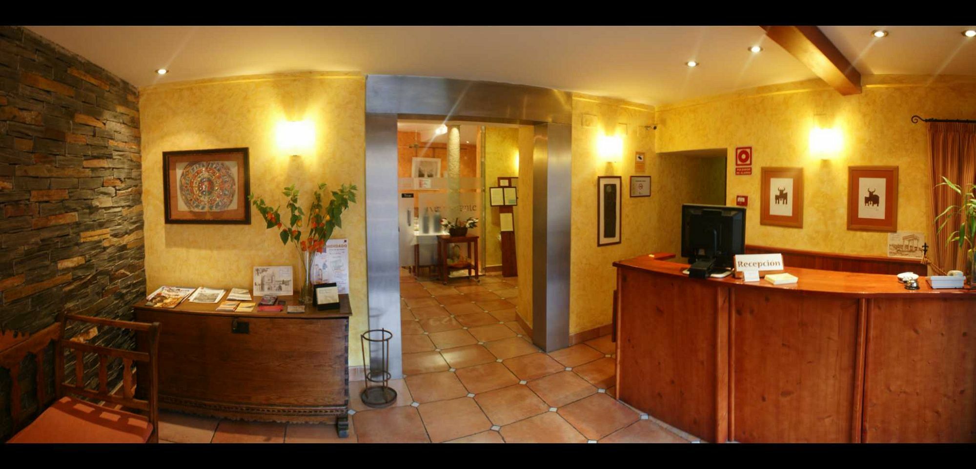 Hostal Restaurante Puerta Del Alcazar Ávila Zewnętrze zdjęcie